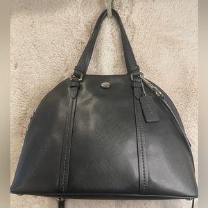 COACH HANDBAG - Excellent Condition - Black Leather